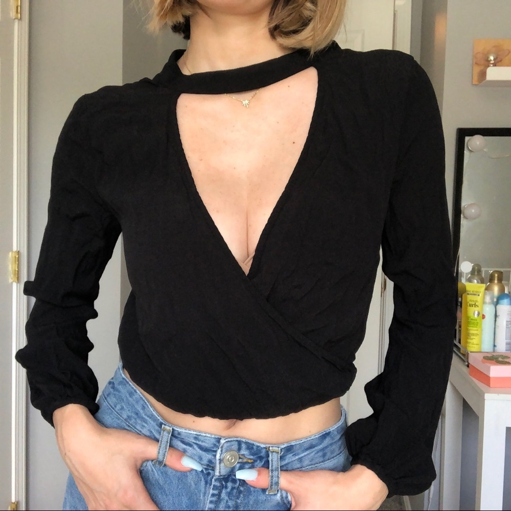 Black deep v top